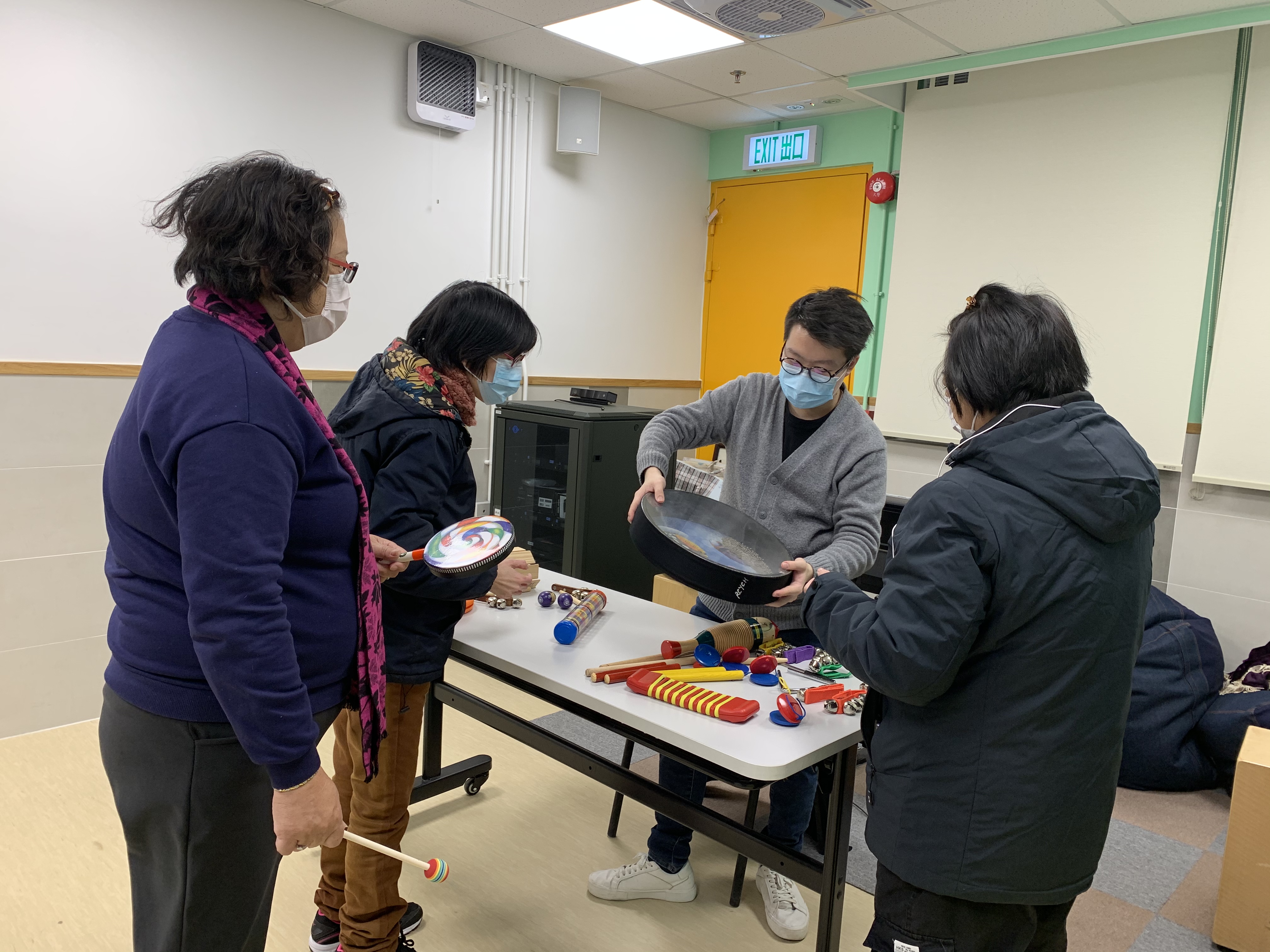 為精神復元人士提供各類興趣班 為精神復元人士提供各類興趣班